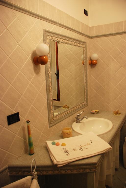 Bed And Breakfast Il Girasole Lamporecchio Room photo